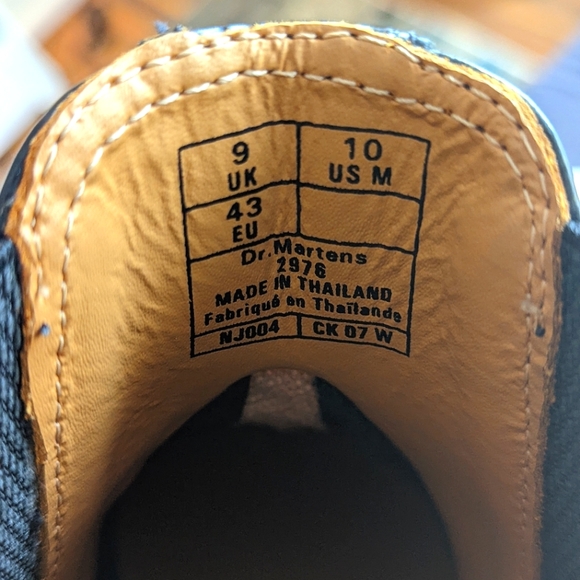 Dr. Marten's Chelsea, Black Boot, US 10 M - Picture 3 of 9